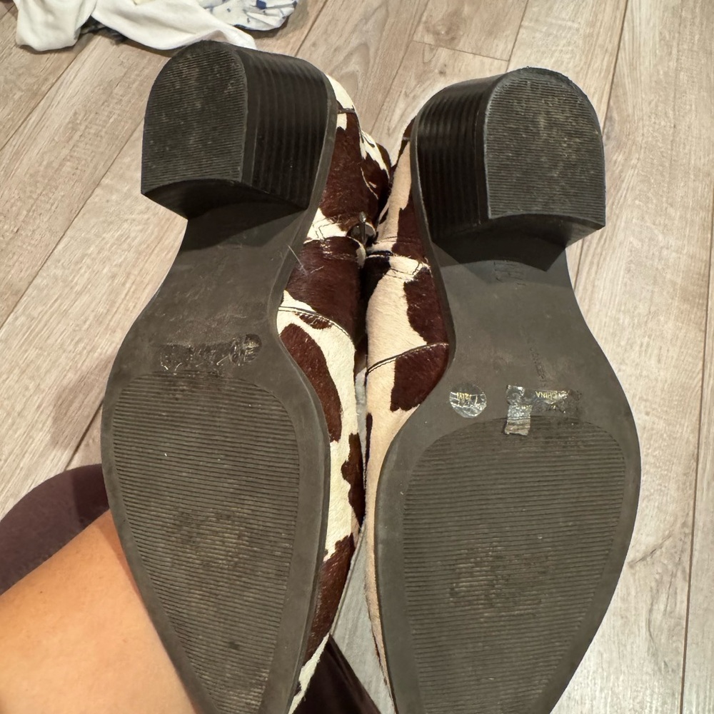 INC International Concepts Brown and Cream Ankle Boots - Picture 4 of 4